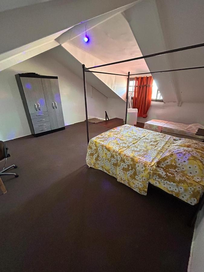 Le Duplex De Sainte Therese 卡宴 外观 照片